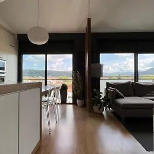 Atico De Diseno Con Terraza En El Centro De Appartement Olot