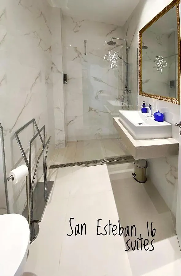 Suites San Esteban 16 Real Seville 0*,  Spain